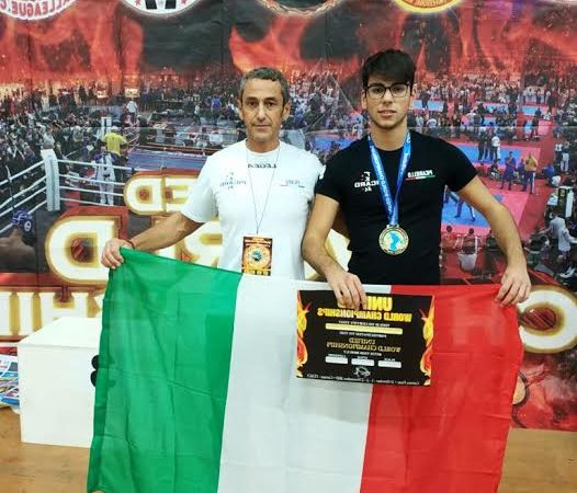 Il campionato del mondo di Kick boxing, la corona a Pontecagnano grazie a Francesco Pio Picariello nella categoria light contact+