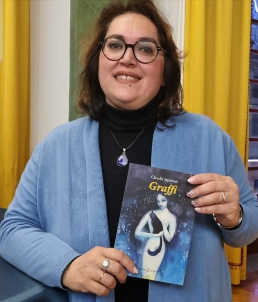 AL COMUNE DI CAVA DE’ TIRRENI (SA) LA PRESENTAZIONE DI “GRAFFI” – CAPPONI EDITORE DI CLAUDIA SQUITIERI, IL NOSTRO INCONTRO CON L’AUTORE